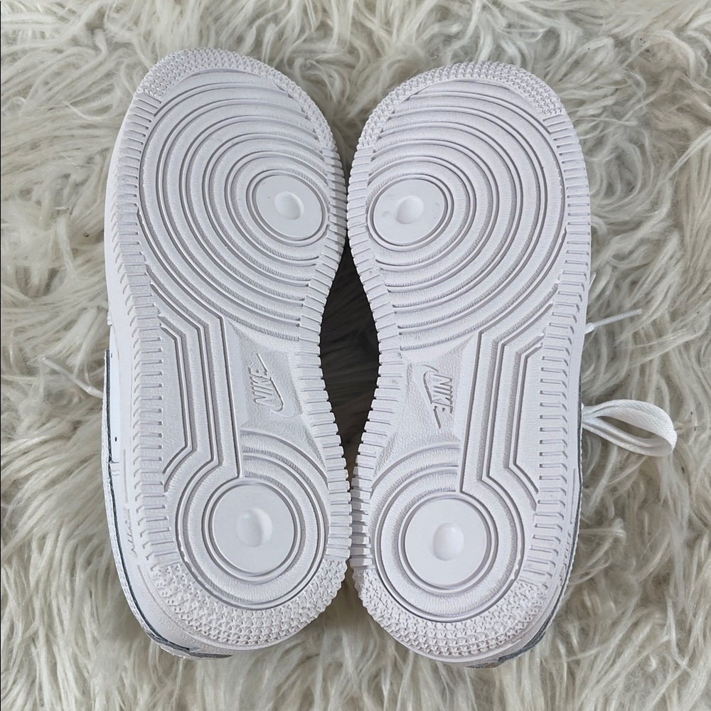 NIKE Kids' Grade School Air Force 1 Low Shoes White Sneakers Size 1 NEW - Picture 10 of 14